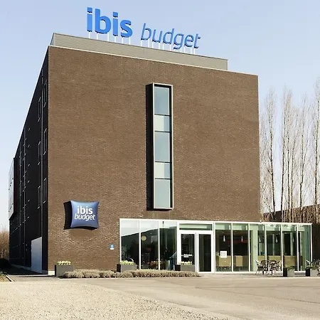 Ibis Budget Port