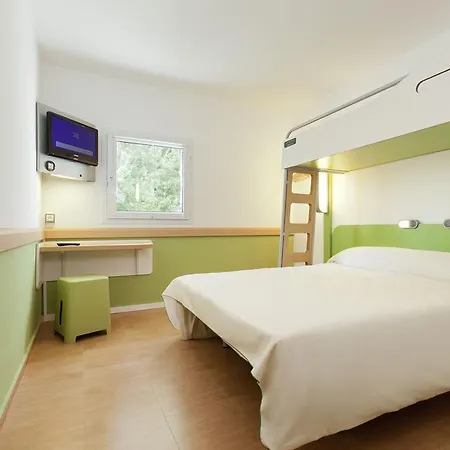 Ibis Budget Port
