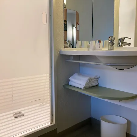 Отель Ibis Budget Port